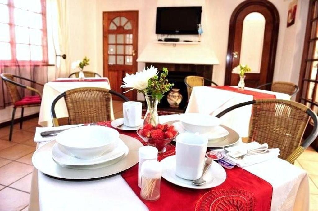 Mizizi House Of Sandton B & B Johannesburg Eksteriør billede