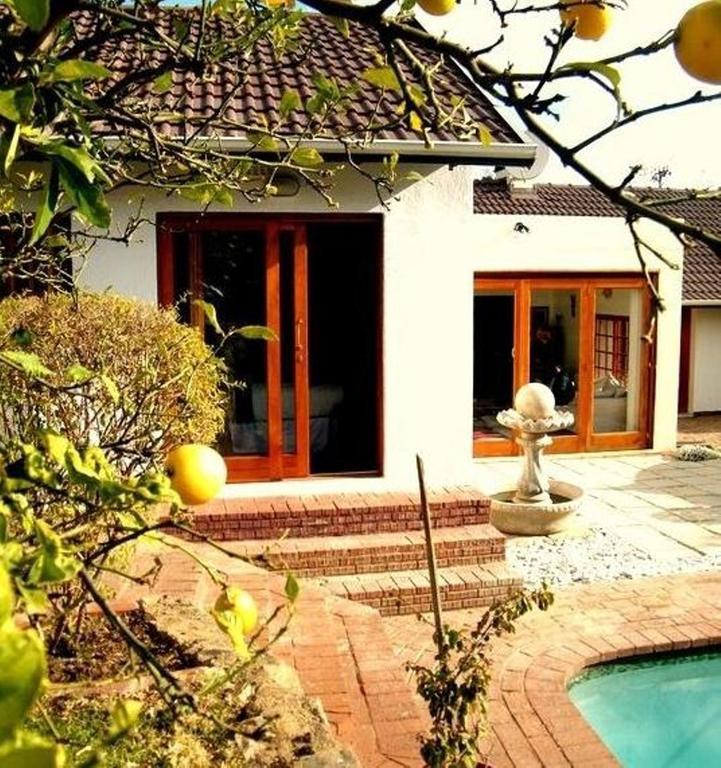 Mizizi House Of Sandton B & B Johannesburg Eksteriør billede